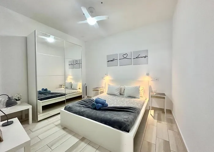 Luna En Centro, 1 Min De La Playa, Cocina Completa Y Wifi Apartman *