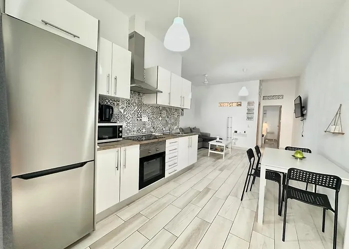 Luna En Centro, 1 Min De La Playa, Cocina Completa Y Wifi * Cotillo