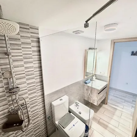 Appartement Luna En Centro, 1 Min De La Playa, Cocina Completa Y Wifi